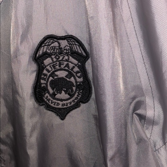 Men’s buffalo windbreaker - Picture 2 of 4